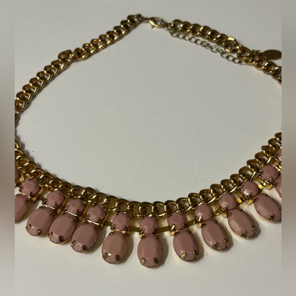Jcrew inspired mauve/pink & gold plated necklace. - Picture 6 of 7